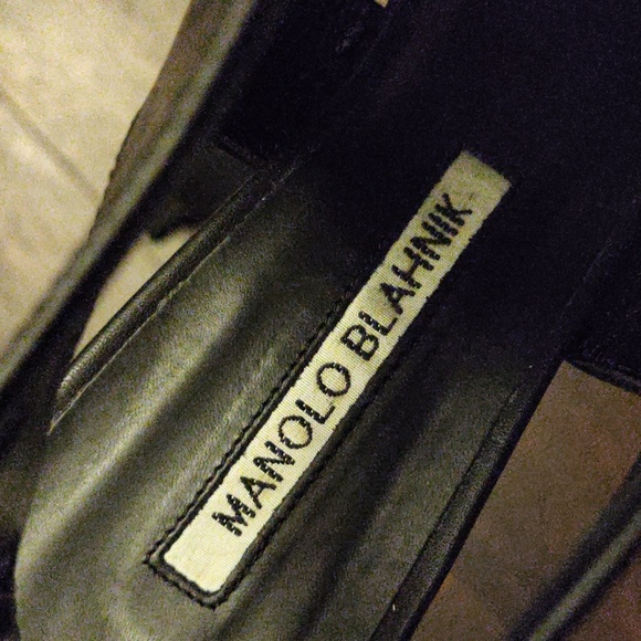 Manolo Blahnik Black Leather Slingback Sandals - Picture 6 of 11